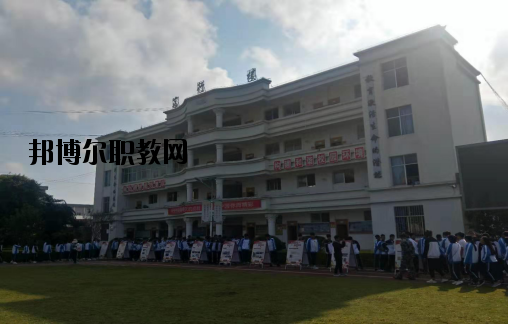 寧洱縣職業(yè)高級中學(xué)2020年學(xué)費(fèi)、收費(fèi)多少