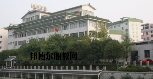 桂林衛(wèi)生學(xué)校2020年報(bào)名條件、招生要求、招生對(duì)象