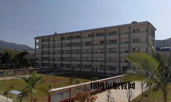 孟連縣職業(yè)高級(jí)中學(xué)2020年報(bào)名條件、招生要求、招生對(duì)象
