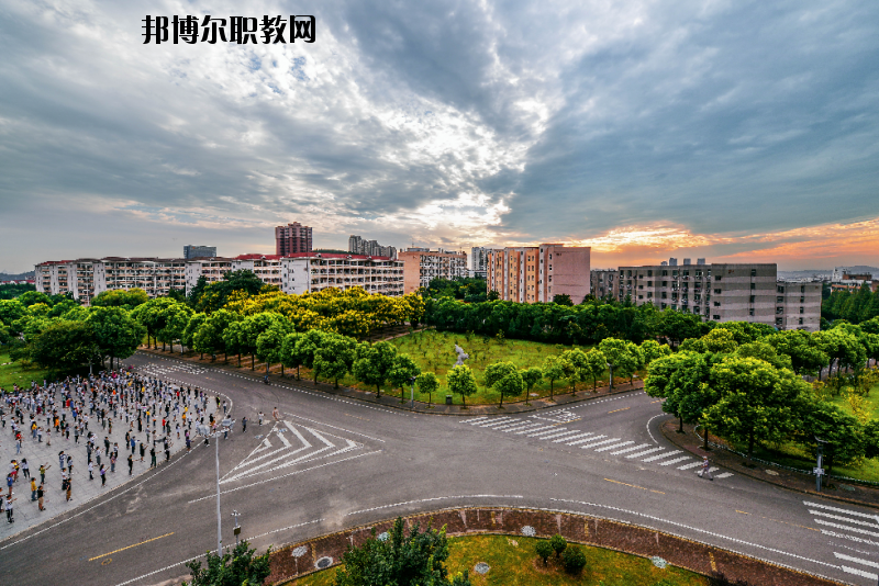 江蘇建筑職業(yè)技術(shù)學(xué)院怎么樣、好不好