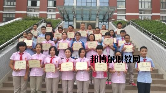 儀隴翔宇科技職業(yè)學校2020年招生辦聯系電話