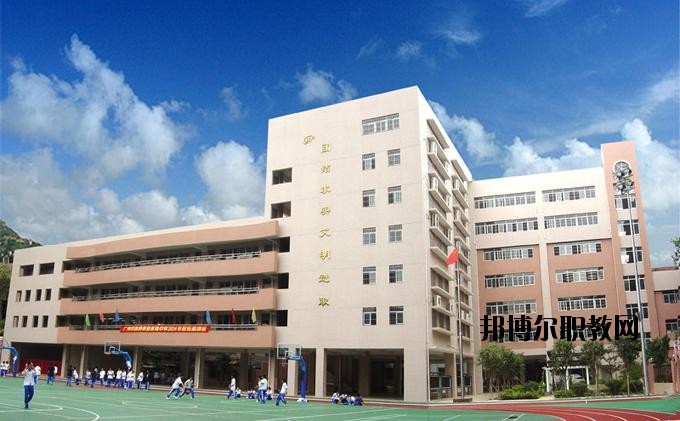 西盟縣職業(yè)高級中學2020年招生簡章