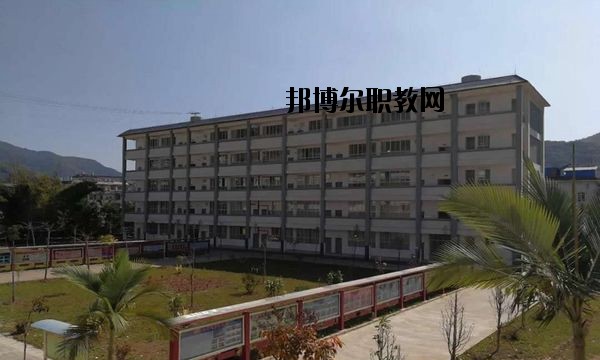 西盟縣職業(yè)高級(jí)中學(xué)2020年報(bào)名條件、招要求、招生對(duì)象