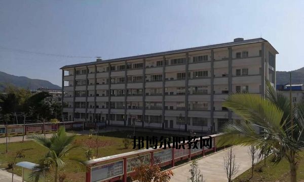西盟縣職業(yè)高級中學怎么樣、好不好