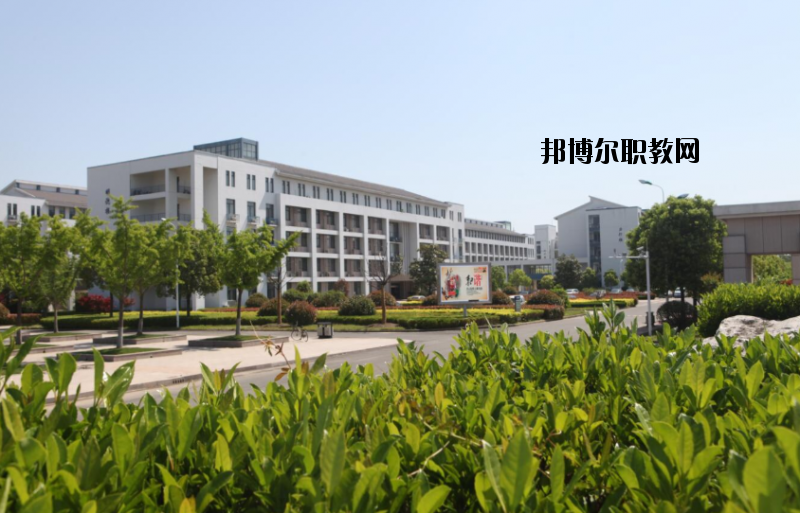 江蘇財經職業(yè)技術學院2020年招生辦聯系電話