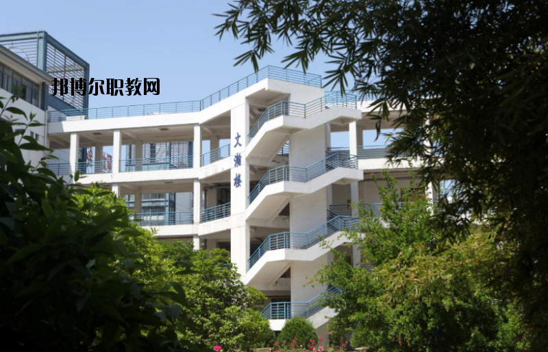 江蘇財經(jīng)職業(yè)技術(shù)學(xué)院2020年報名條件、招生要求、招生對象