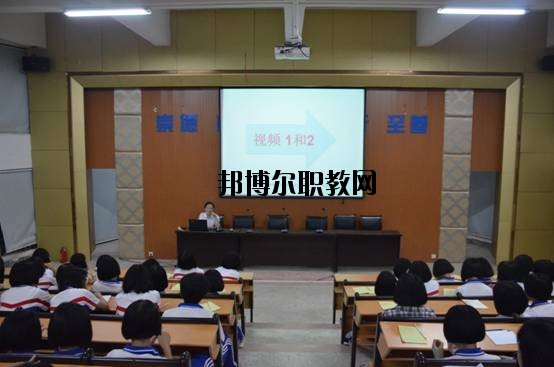 崇義職業(yè)中等專(zhuān)業(yè)學(xué)校2020年報(bào)名條件、招生要求、招生對(duì)象 