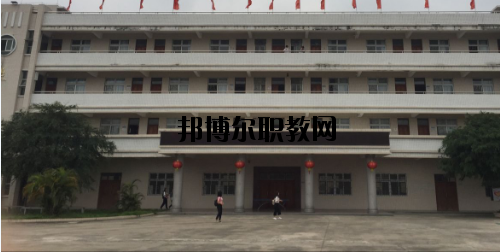 陸豐技工學(xué)校2020年報(bào)名條件、招生要求、招生對(duì)象