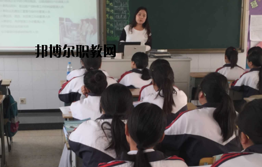 嘉峪關(guān)職業(yè)中等專業(yè)學(xué)校2020年報(bào)名條件、招生要求、招生對(duì)象