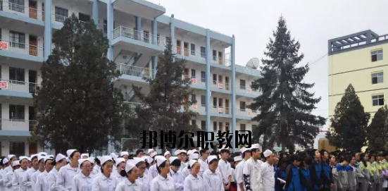 定西理工中專學(xué)校2020年學(xué)費、收費多少