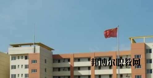 承德華中管理中專學(xué)校2020年報名條件、招生要求、招生對象 