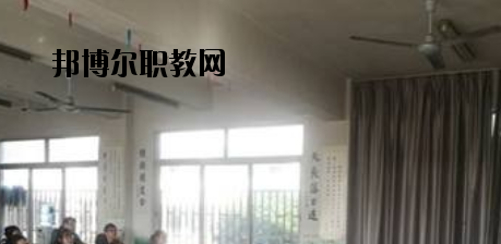秦皇島燕成中等專業(yè)學(xué)校2020年報名條件、招生要求、招生對象 