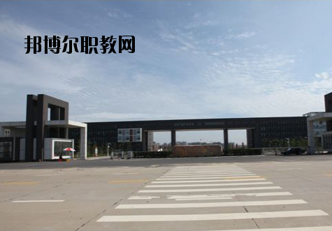 江西建設(shè)工程學(xué)校2020年報(bào)名條件、招生要求、招生對象