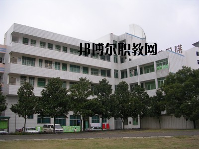 荊門財(cái)經(jīng)學(xué)校2020年報(bào)名條件、招生要求、招生對象