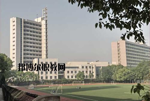 南充工業(yè)職業(yè)技術(shù)學(xué)校2020年報(bào)名條件、招生要求、招生對(duì)象