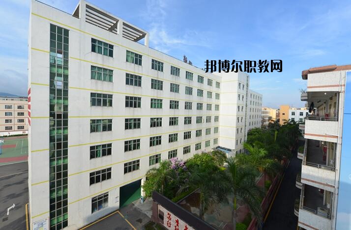 深圳寶山技工學(xué)校2020年報(bào)名條件、招生要求、招生對(duì)象