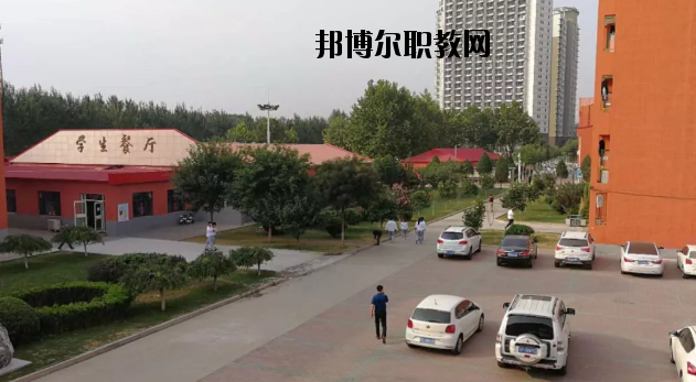 秦皇島渤?？萍贾械葘I(yè)學(xué)校