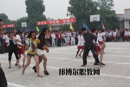 樂山欣欣藝術(shù)職業(yè)學(xué)校2020年報名條件、招生要求、招生對象