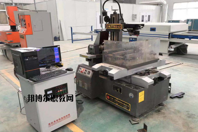 濮陽(yáng)第六技工學(xué)校2021年有哪些專(zhuān)業(yè)