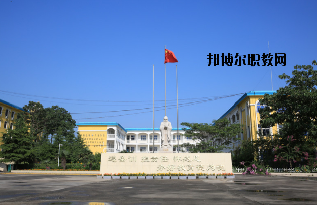 鄭州外資企業(yè)管理中等專業(yè)學(xué)校2021年報(bào)名條件、招生要求、招生對(duì)象