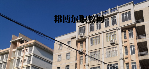 梧州服裝職業(yè)技術(shù)學(xué)校2020年報名條件、招生要求、招生對象 