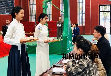 奉化區(qū)工貿(mào)旅游學校2020年招生辦聯(lián)系電話