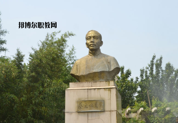 鄭州長城科技中等專業(yè)學校怎么樣、好不好