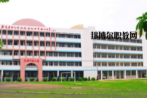 廣東輕工業(yè)技師學(xué)院學(xué)校怎么樣、好不好