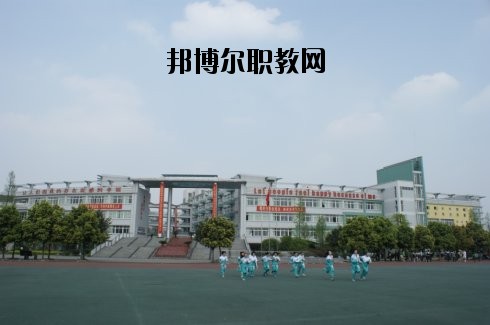 成都武侯高新職業(yè)技術學校2020年報名條件、招生要求、招生對象
