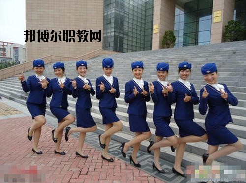 成都翔飛航空職業(yè)技術(shù)學(xué)校2020年報名條件、招生要求、招生對象