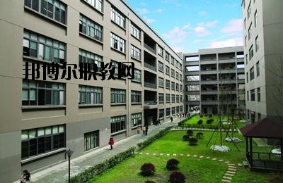 成都信息工程職業(yè)技術(shù)學(xué)校怎么樣、好不好