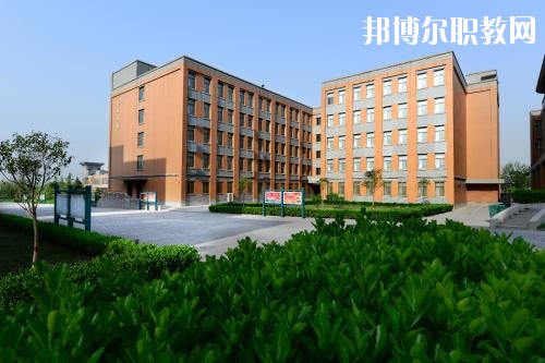 新都衛(wèi)生職業(yè)學(xué)校2020年報名條件、招生要求、招生對象