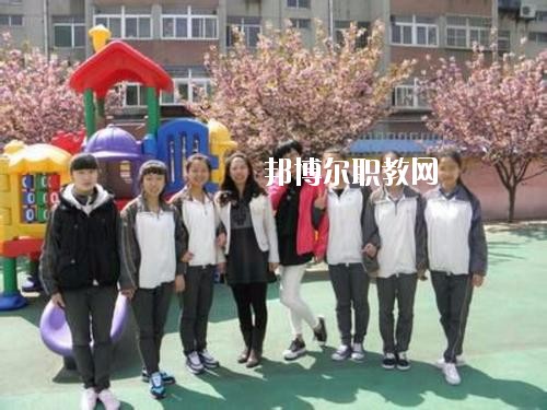 鄭州軟件應(yīng)用中等專業(yè)學(xué)校2021年學(xué)費(fèi)、收費(fèi)多少