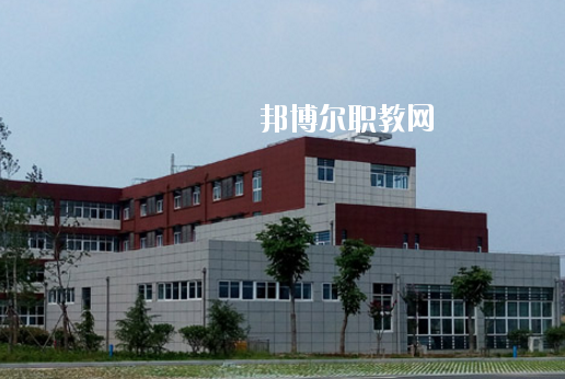 天長工業(yè)學校2020年報名條件、招生要求、招生對象