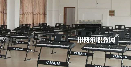 忻城職業(yè)技術(shù)學校2020年報名條件、招生要求、招生對象
