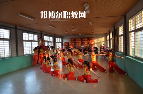 新蔡職業(yè)中等專業(yè)學(xué)校2021年報(bào)名條件、招生要求、招生對(duì)象