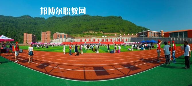 通江縣職業(yè)高級(jí)中學(xué)2020年報(bào)名條件、招生要求、招生對(duì)象