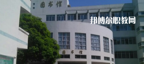 百色市職業(yè)技術(shù)學(xué)校2020年報(bào)名條件、招生要求、招生對(duì)象 