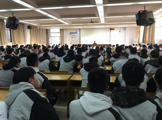 江蘇建湖中等專業(yè)學校2020年報名條件、招生要求、招生對象