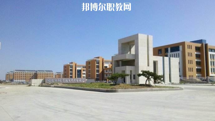確山縣職業(yè)教育中心2021年報(bào)名條件、招生要求、招生對(duì)象