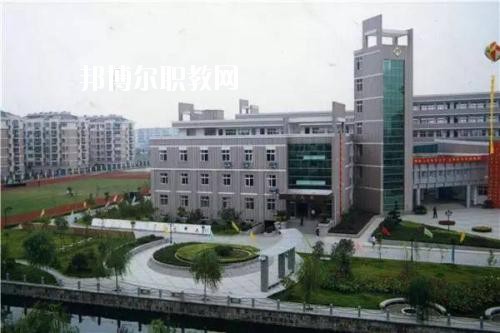 樂(lè)至縣回瀾職業(yè)中學(xué)2020年報(bào)名條件、招生要求、招生對(duì)象