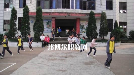 達(dá)縣亭子職業(yè)高級(jí)中學(xué)2020年報(bào)名條件、招生要求、招生對(duì)象