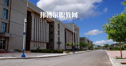 金昌市理工中等專業(yè)學(xué)校2020年報名條件、招生要求、招生對象