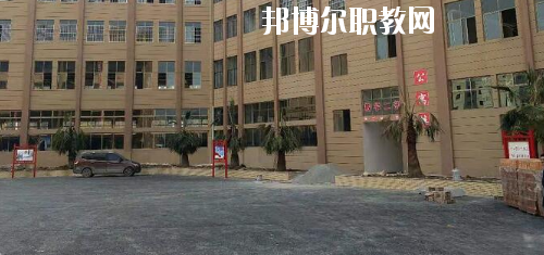 貴州航空工業(yè)技師學(xué)院樂灣校區(qū)2020年報名條件、招生要求、招生對象