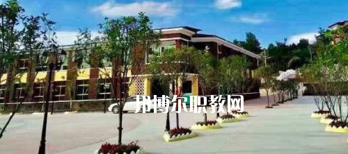 貴州航空工業(yè)技師學(xué)院烏當(dāng)校區(qū)2020年報(bào)名條件、招生要求、招生對(duì)象