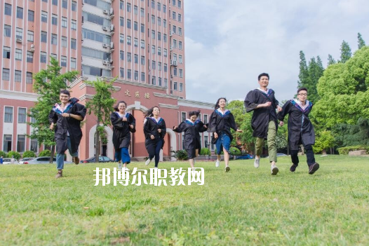 深圳市新鵬職業(yè)高級(jí)中學(xué)020年報(bào)名條件、招生要求、招生對(duì)象