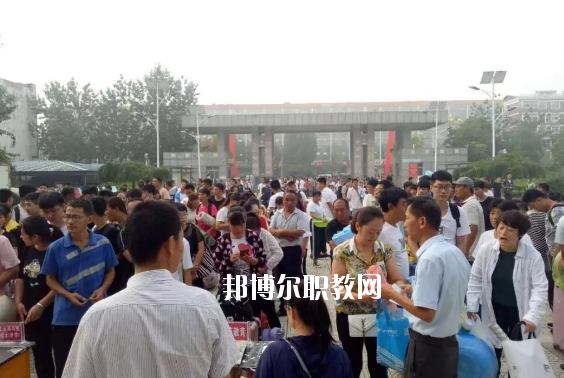 青縣職業(yè)技術(shù)教育中心2020年報(bào)名條件、招生要求、招生對(duì)象