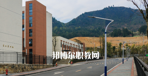 貴州建設(shè)職業(yè)技術(shù)學(xué)院中職部2020年報(bào)名條件、招生要求、招生對(duì)象