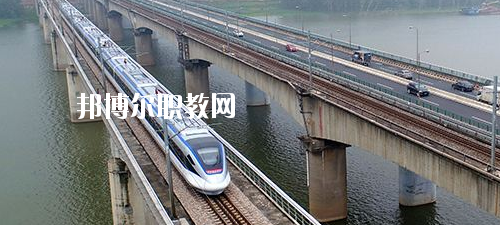 貴州2020年中專(zhuān)學(xué)鐵路學(xué)校有前途嗎