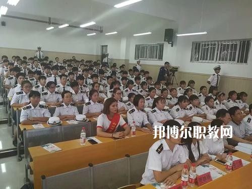河南省經(jīng)濟(jì)技術(shù)中等職業(yè)學(xué)校2021年報(bào)名條件、招生要求、招生對象